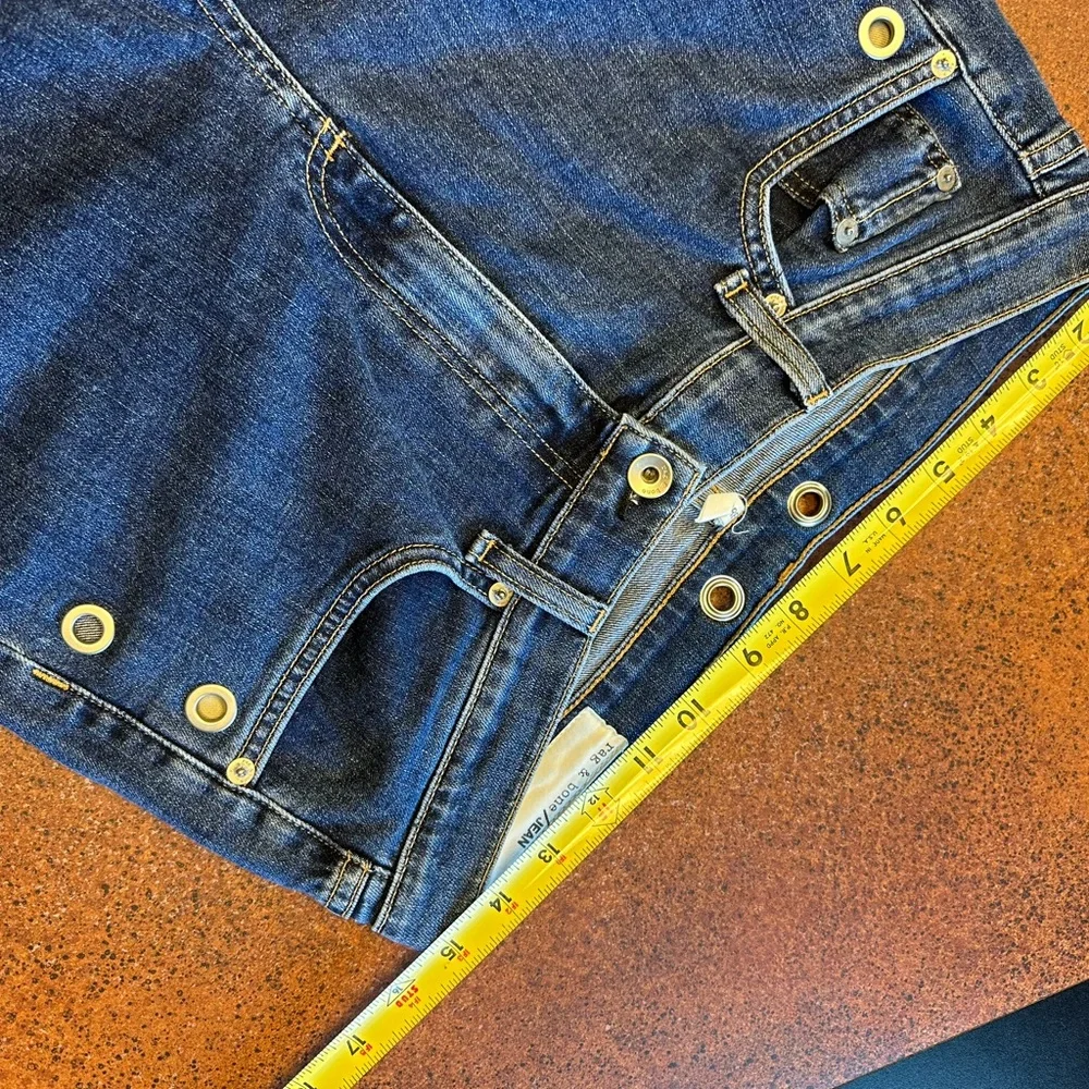 RAG & BONE 10” Dre Slim Boyfriendbd Straight Grommet Embellished Jeans 31